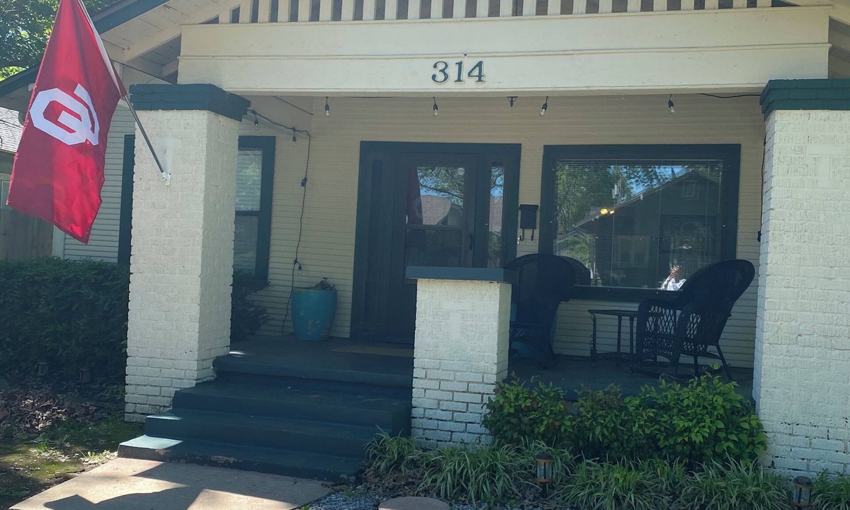 Norman House | Charming Home Near Campus & Downtown – Walk to OU!