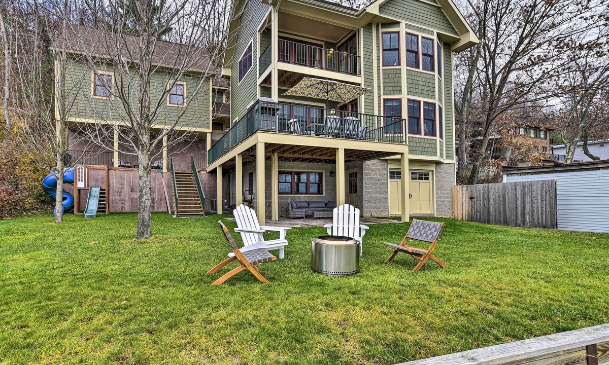 Hammondsport House | Charming Home on Keuka Lake w/Dock & Fire Pit!