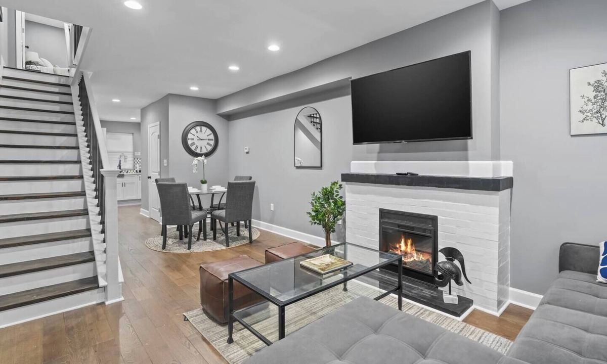 Downtown Baltimore House | Charming Home: Parking, Sleeps 10, WFH Space