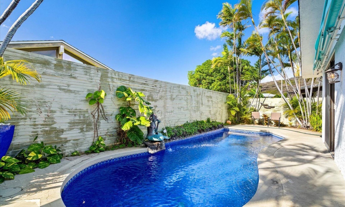 Eastern Honolulu House | Charming home w/private pool & marina access