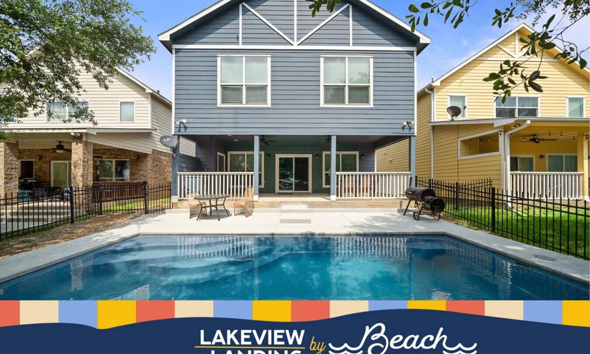 West Livingston House | Charming Home with Lake Views & Private Pool