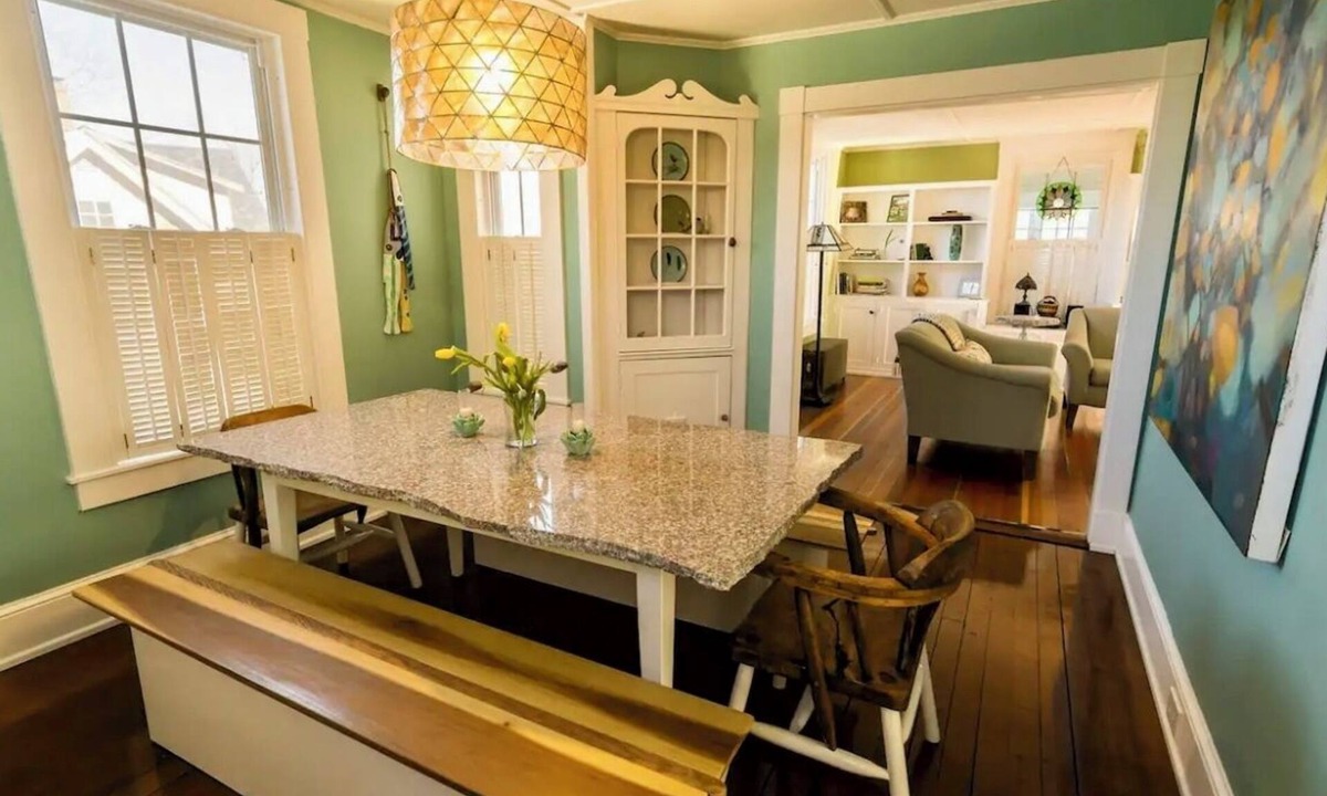 Waldo County House | Charming Home Walk Downtown/Waterfrontn