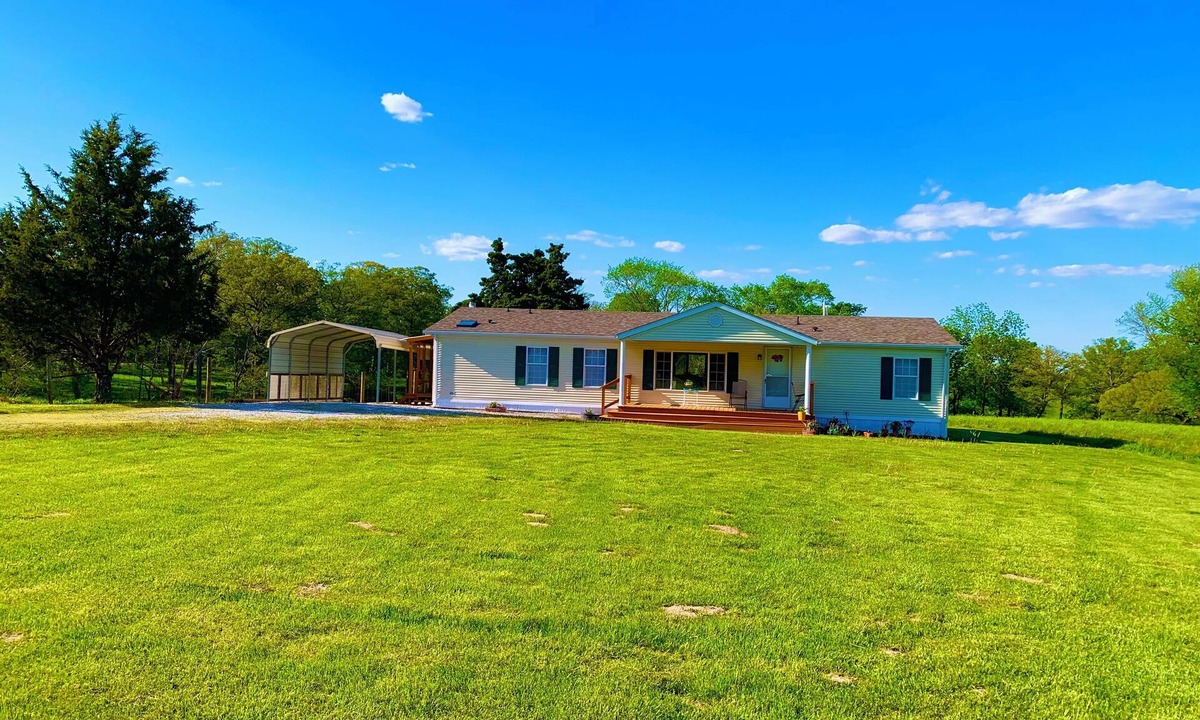 Grafton House | Charming Home with Country Views