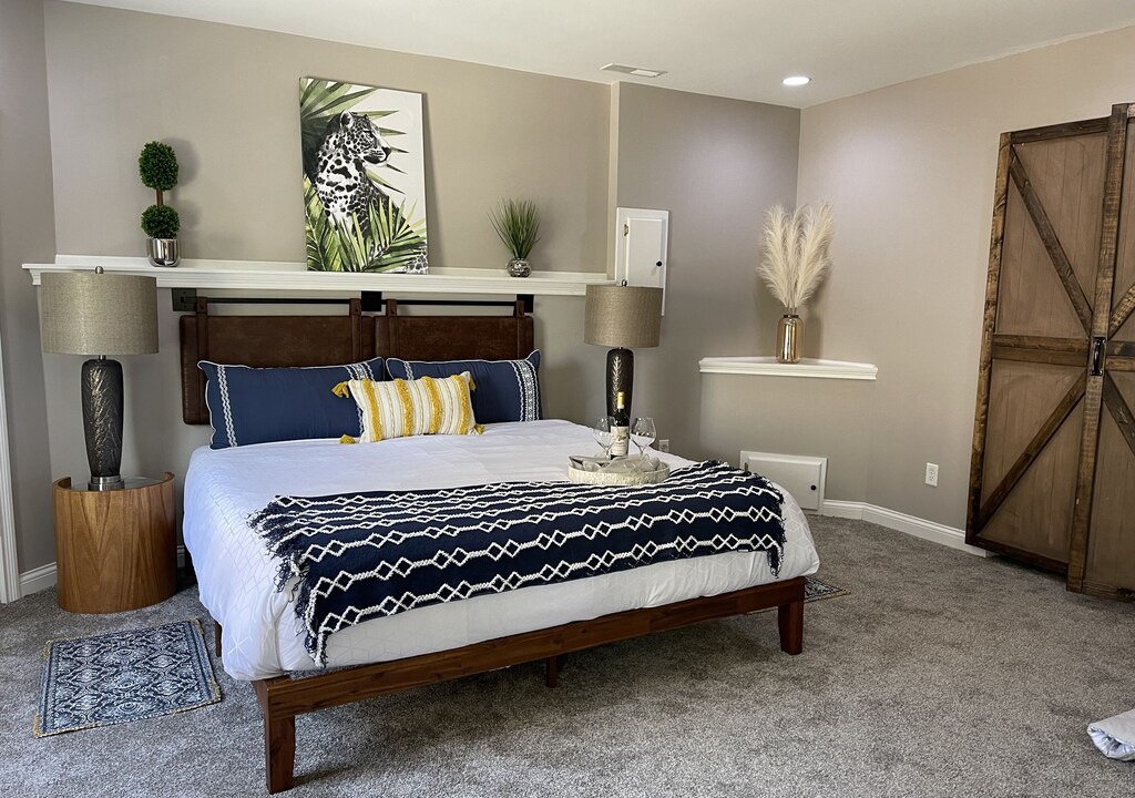 Prospect House | Charming home with hot tub, patio & lush green backyard