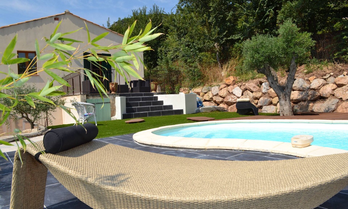 Dio-et-Valquieres House | Charming house with private pool in a medieval village