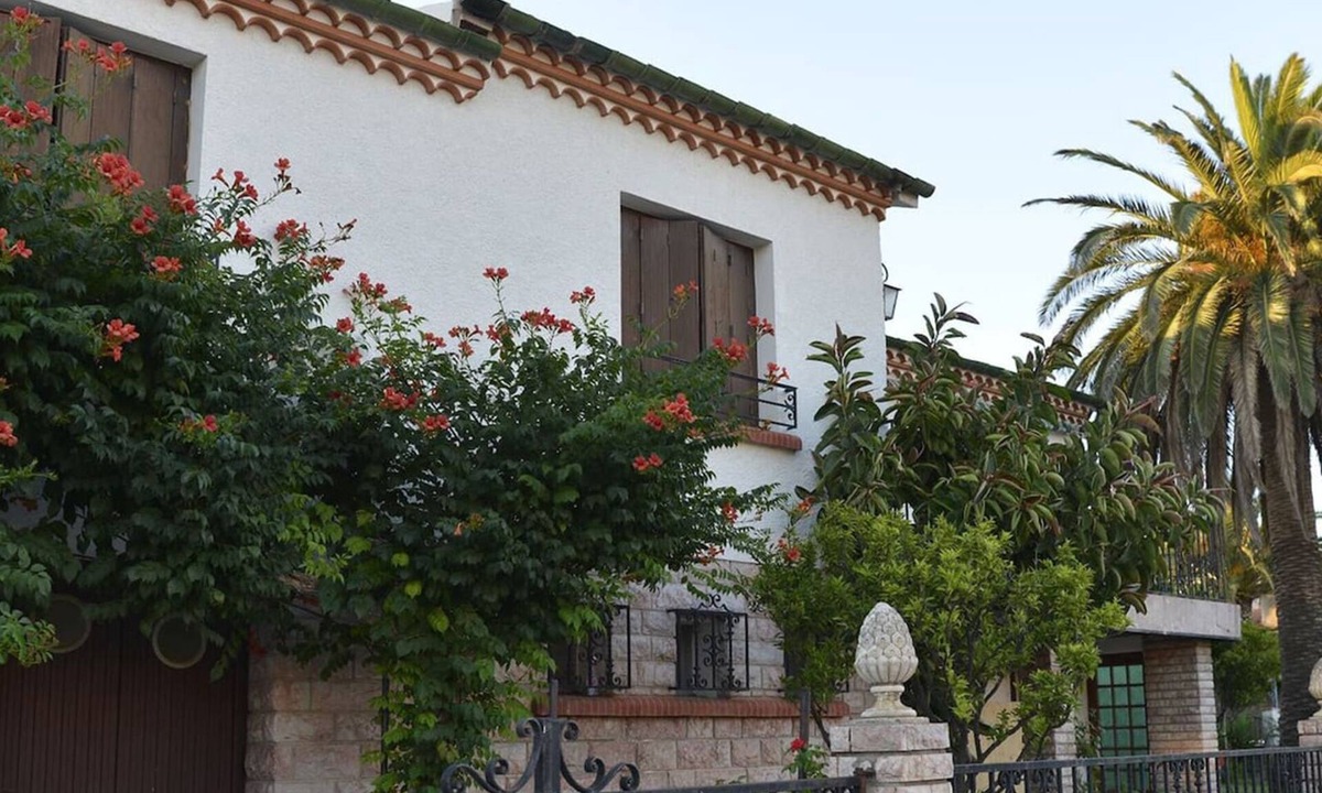 Le Soler House | Charming house between sea and mountains.
