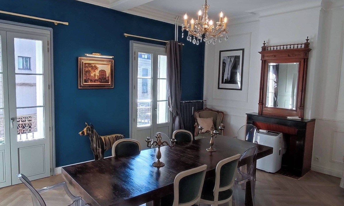 Boutonnet House | Charming house downtown ARCEAUX 140M2. 4 bedrooms. Possible Prkg