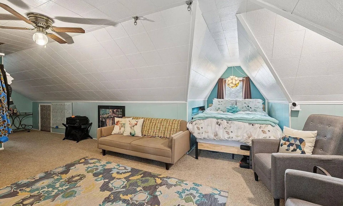 Ericsson House | Charming house in brilliant Minneapolis perfect for your next getaway