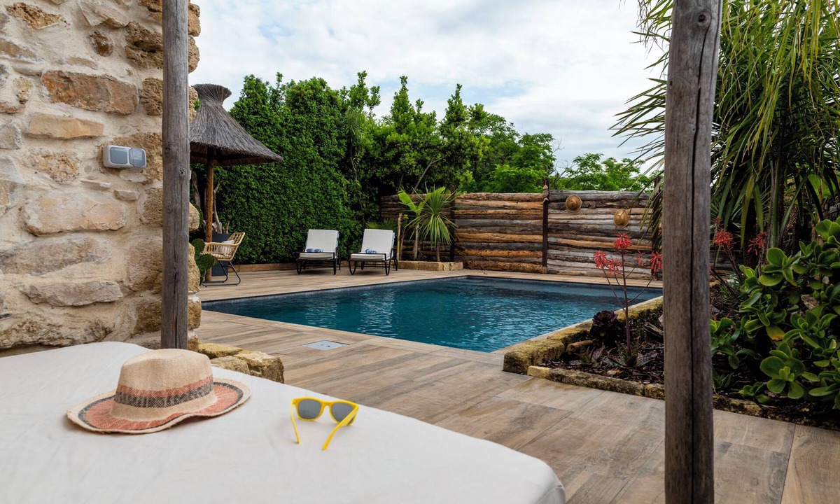 Vauvert House | Charming house in camargue jacuzzi sauna and private pool