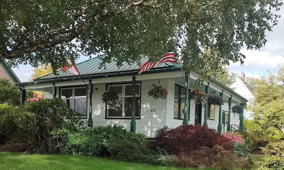 Blaine House | Charming House in Downtown Blaine