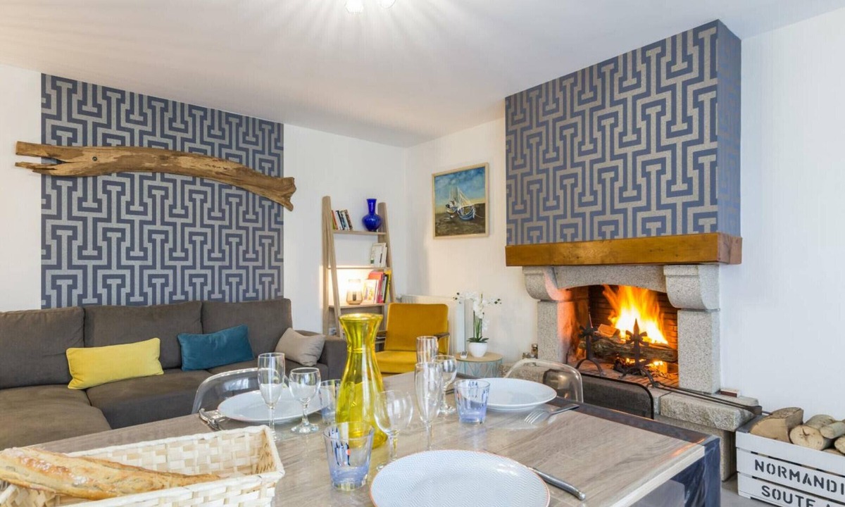Granville Cottage | Charming house in Granville with garden and terrace