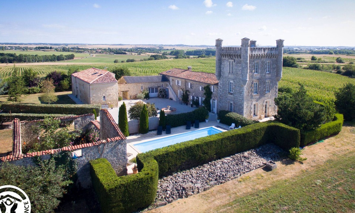 Longeves Cottage | Charming house in Vendée - Sleeps 7 guests