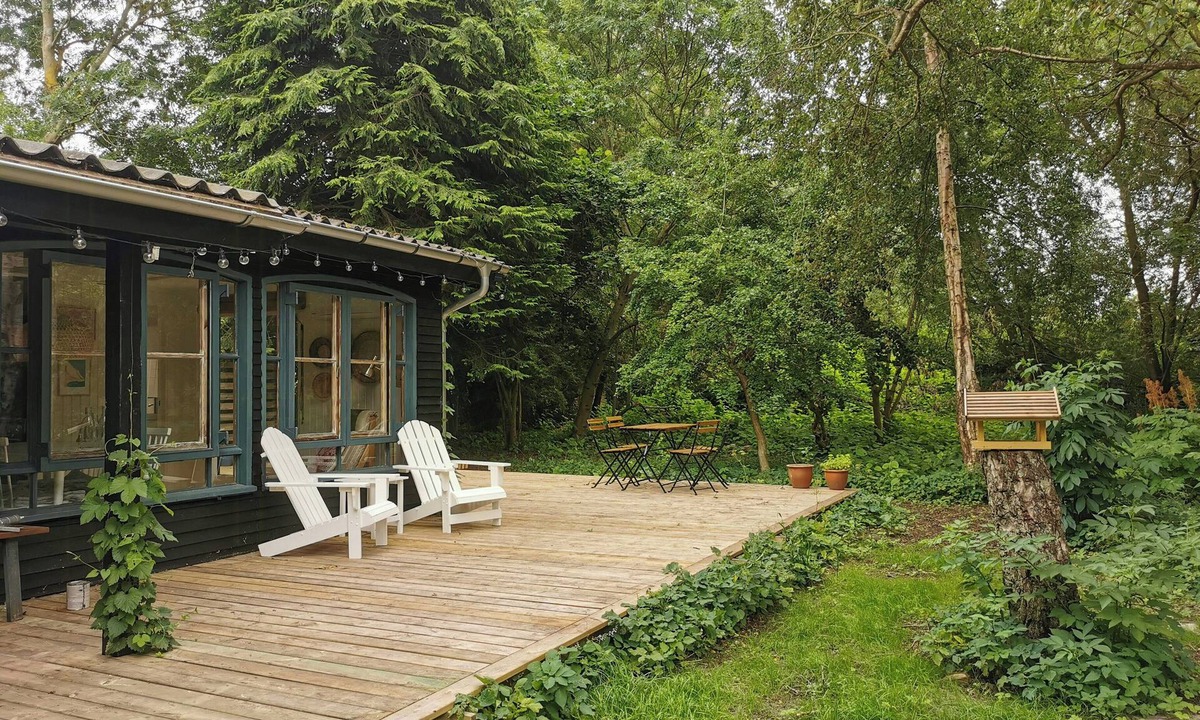 Askeby House | Charming house on wild plot on Møn