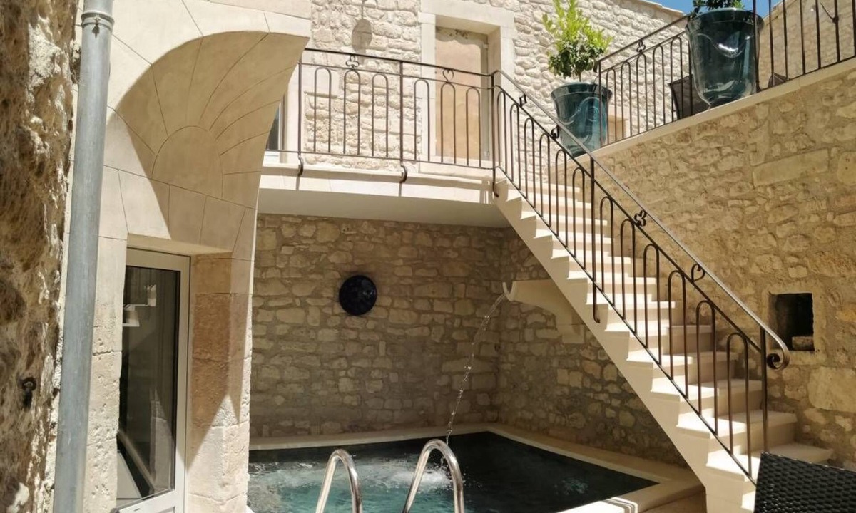 La Garde-Adhemar House | Charming house with swimming pool