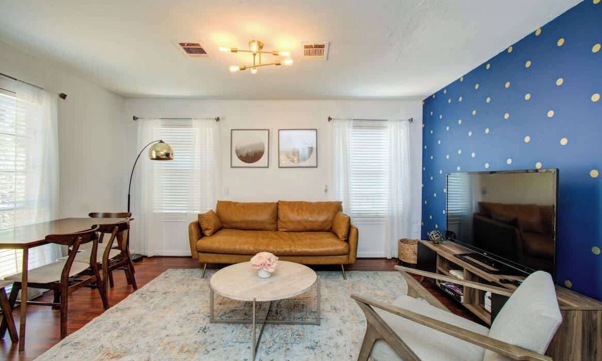 Spring Branch East House | Charming Houston Oasis w/Huge Fenced Backyard