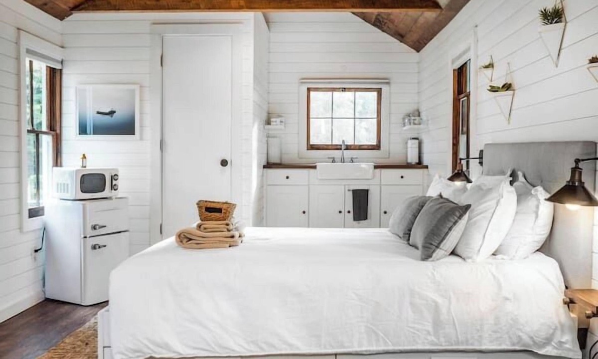 Hyde Park House | Charming Hudson Valley Tiny House