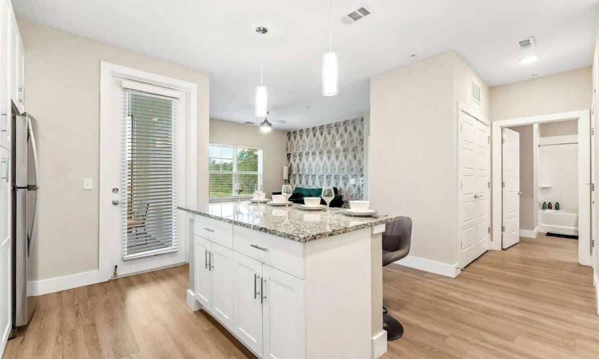 Southeast Orlando Apartment | Charming King Suite, Near Universal & Pet-Friendly