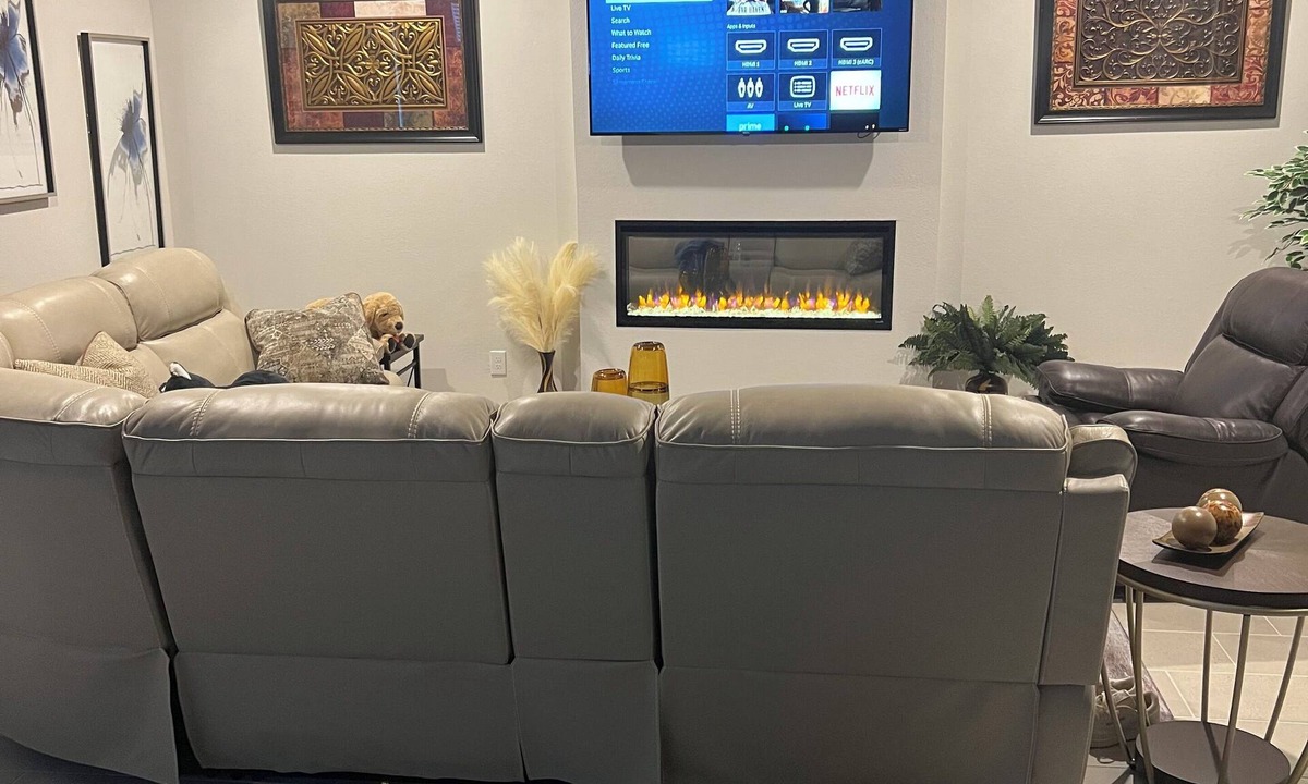 Royse City House | Charming large Room in large house with AC and WiFi in Royse City