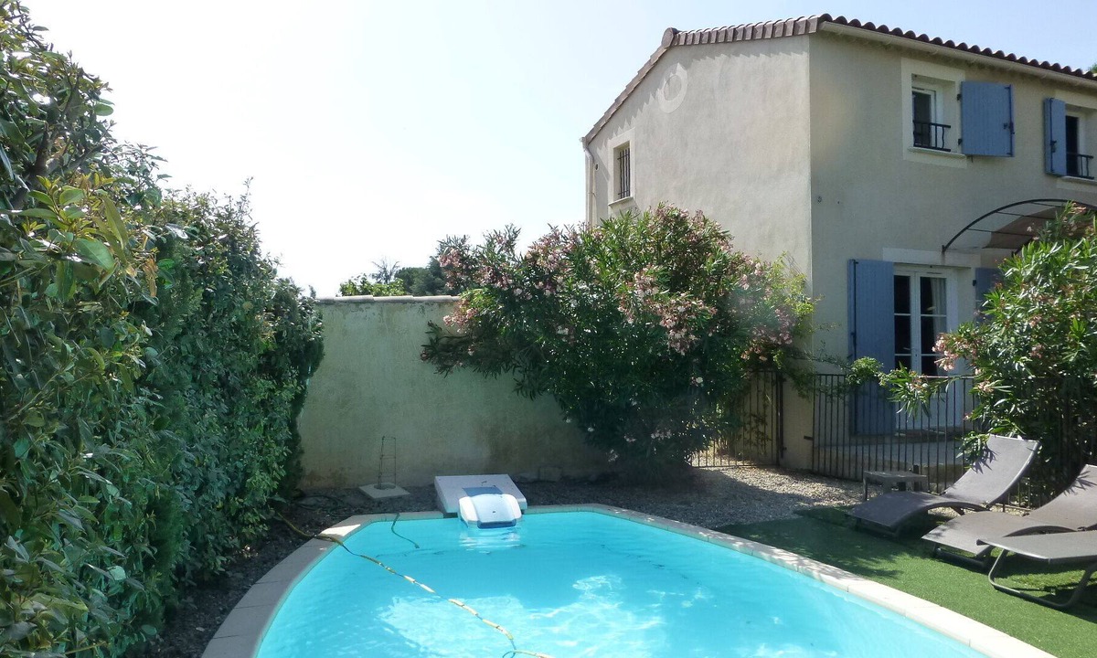 Pont-Saint-Esprit House | Charming little Provençal Bastide with all comfort and its private swimming pool