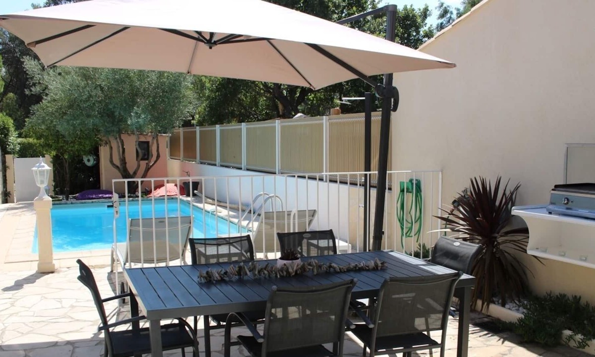 La Croix-Valmer House | Charming little beach house private pool