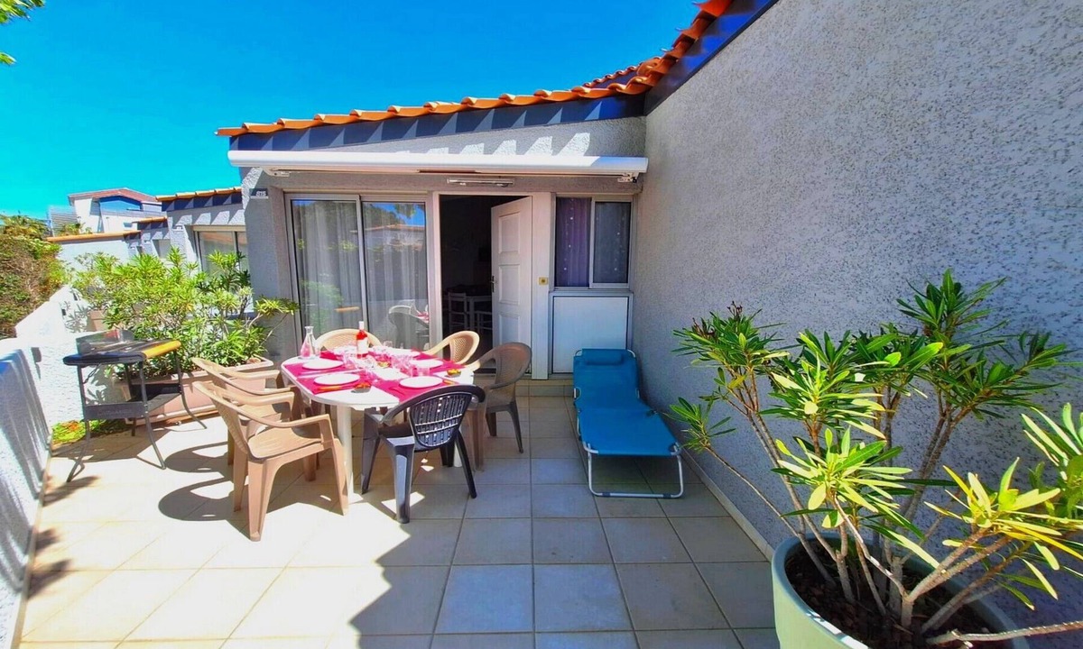 Saint-Cyprien Plage Villa | Charming little air-conditioned villa with swimming pool - Close to the sea and shops