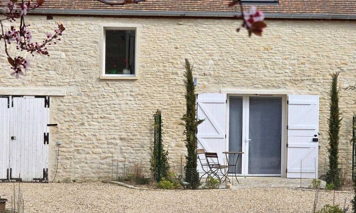 Montainville Cottage | Charming lodging - 2 guests, heart of Bourvil village
