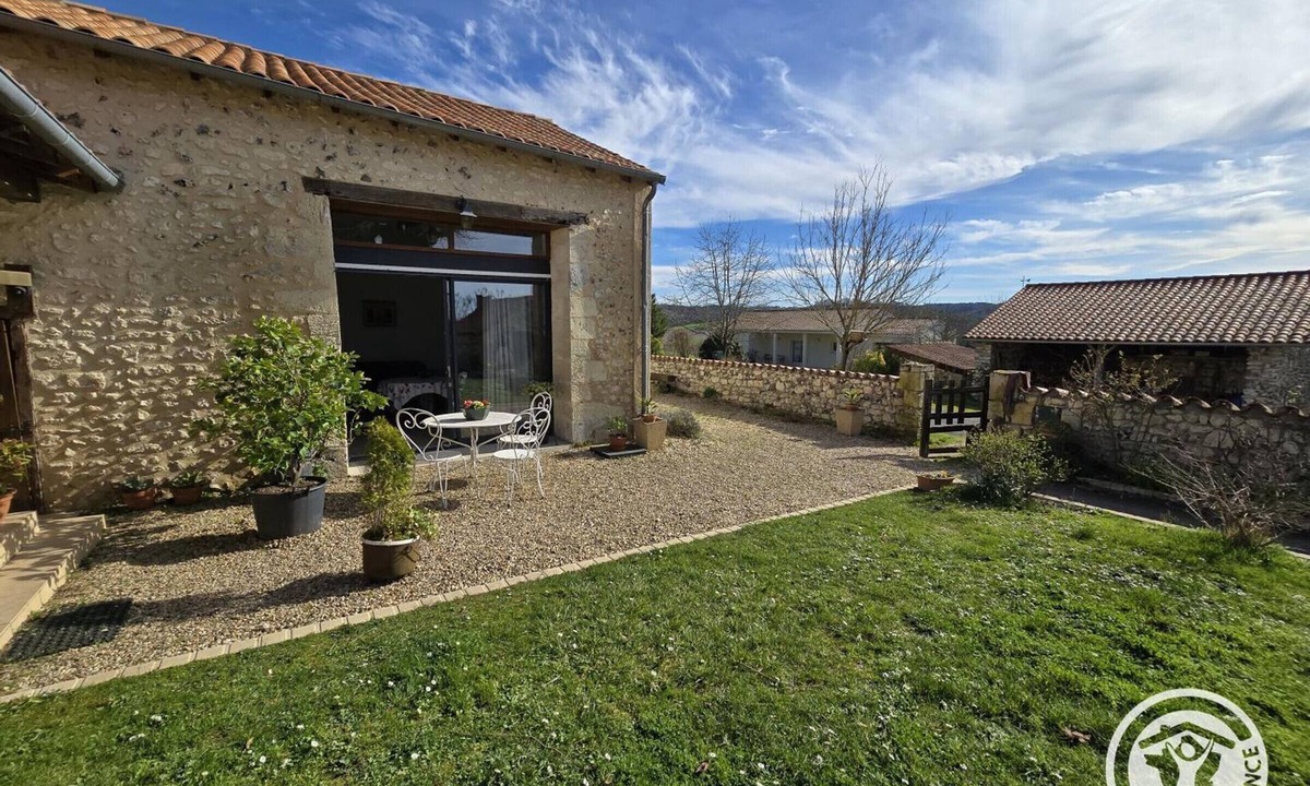 Coursac Cottage | Charming lodging in Coursac - 2 guests