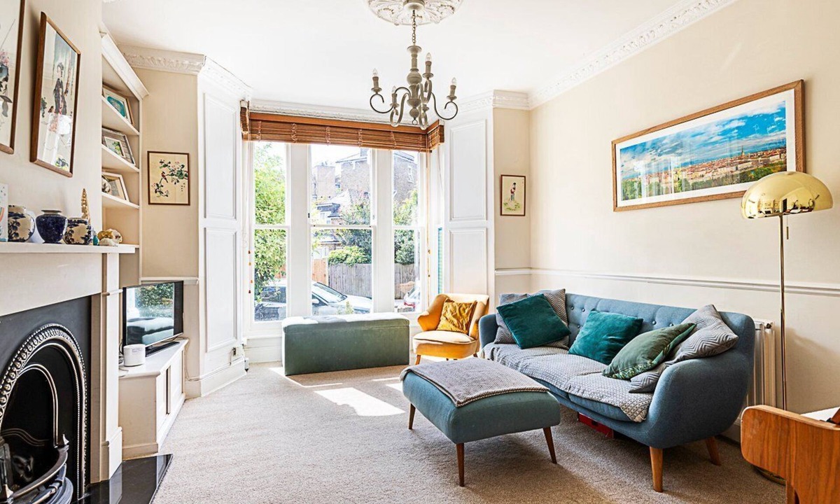 Brownswood Apartment | Charming London Retreat