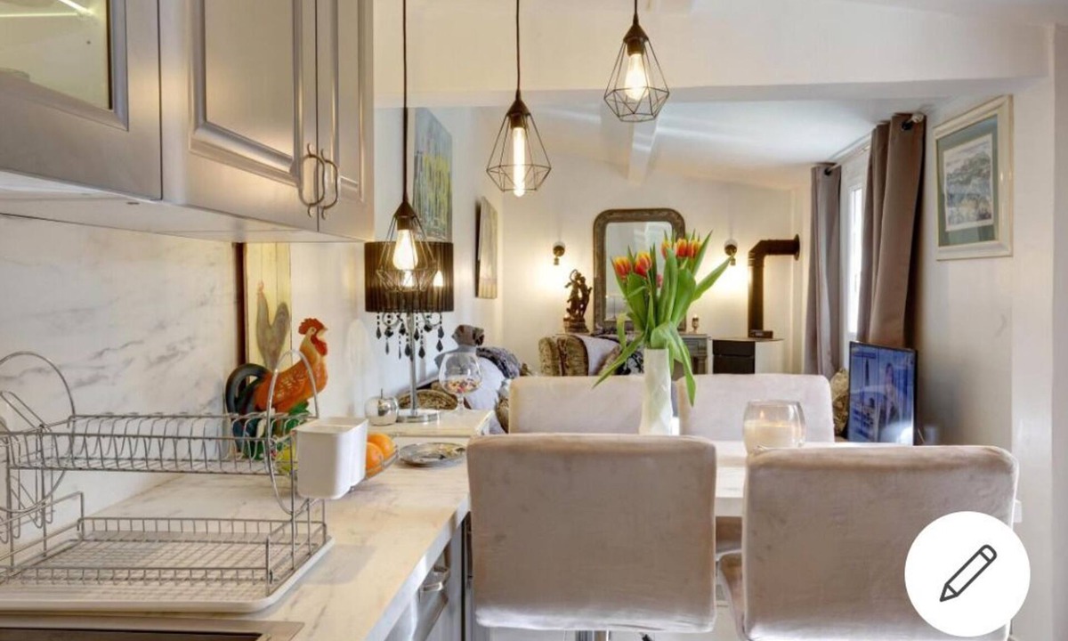 Tourrettes House | Charming Maisonette