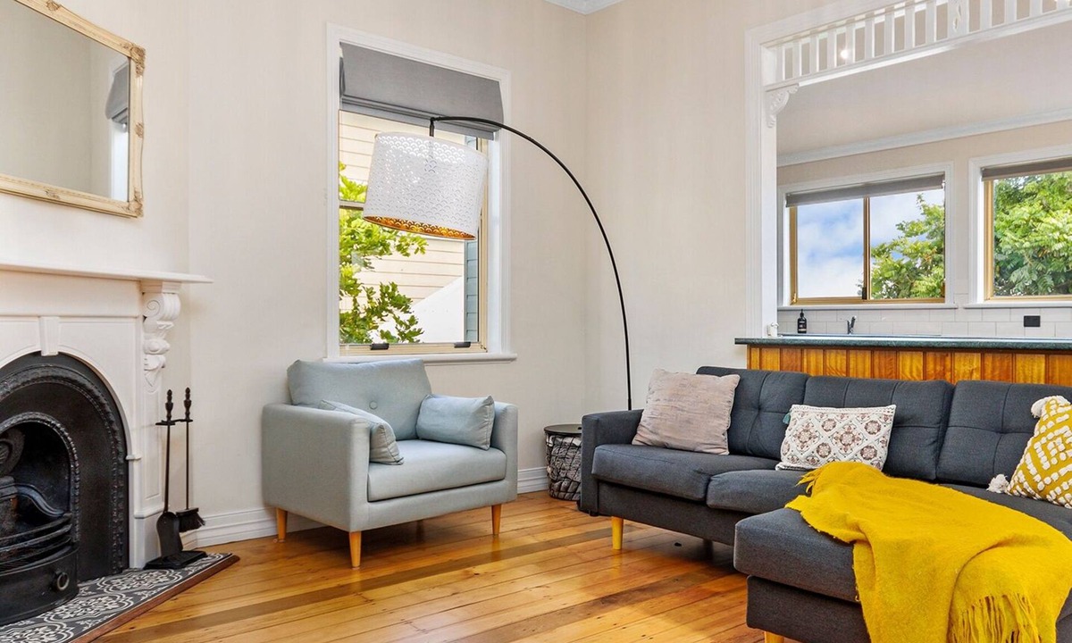 Merewether House | Charming Merewether Cottage