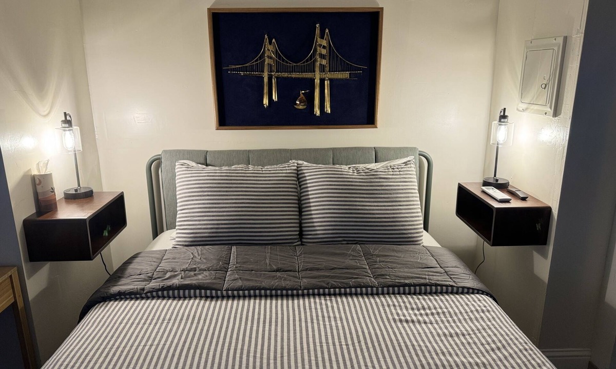 Central Sacramento Apartment | Charming Midtown Studio at Ice Blocks