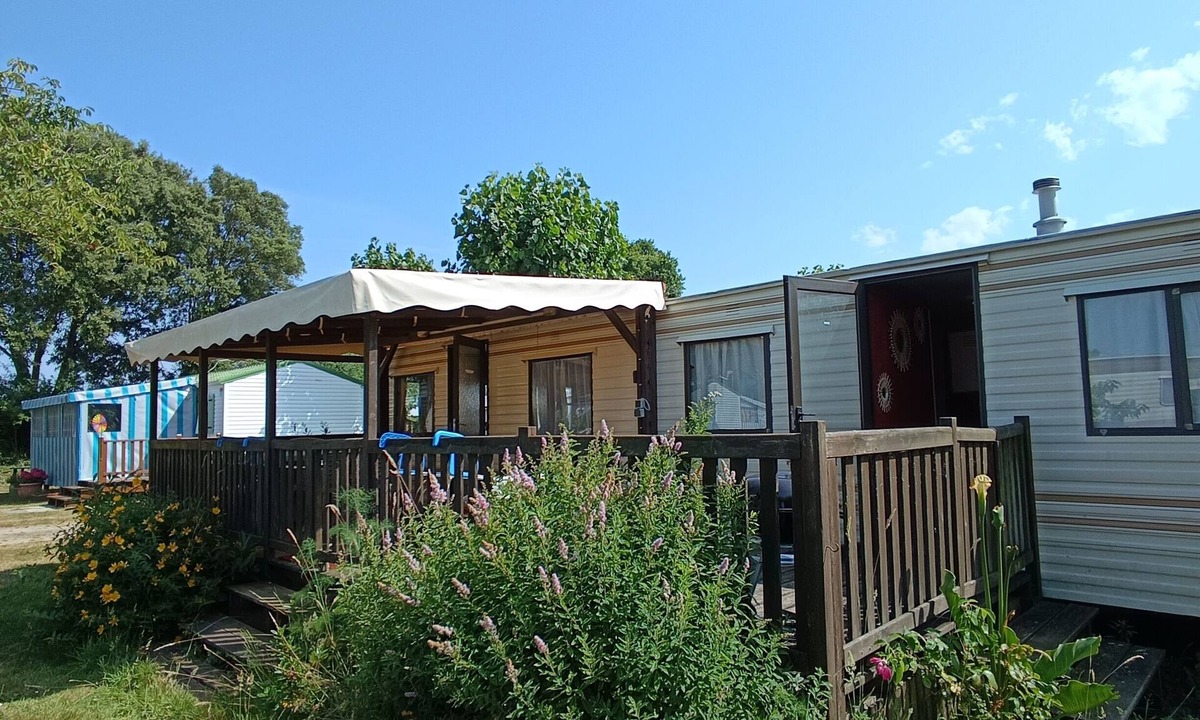 Commequiers House | Charming mobile home, Commequiers