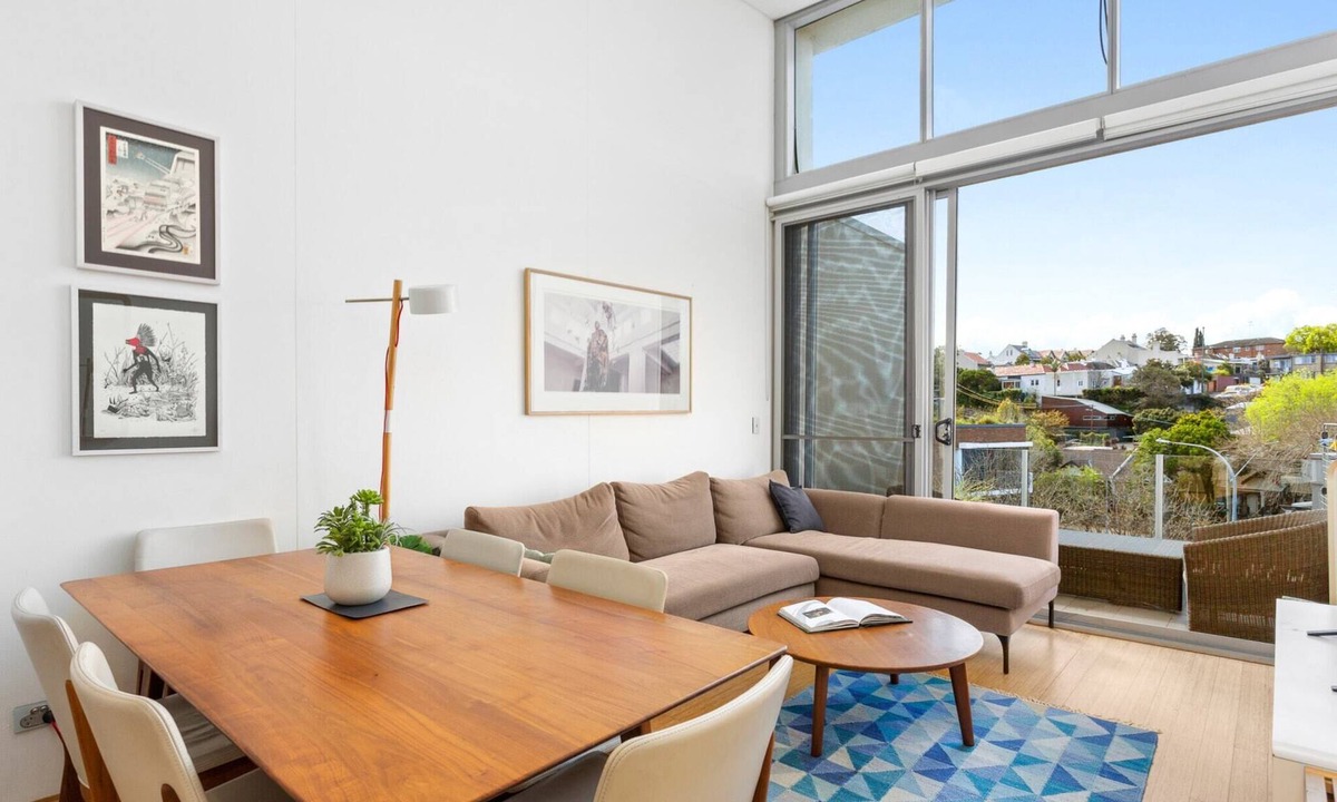 Forest Lodge Apartment | Charming Modern Apartment with City Views