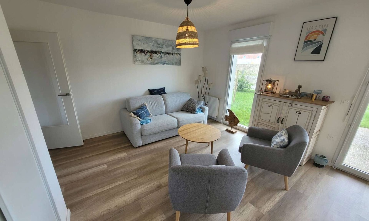 Wimereux Apartment | Charming modern apartment with garden and private parking