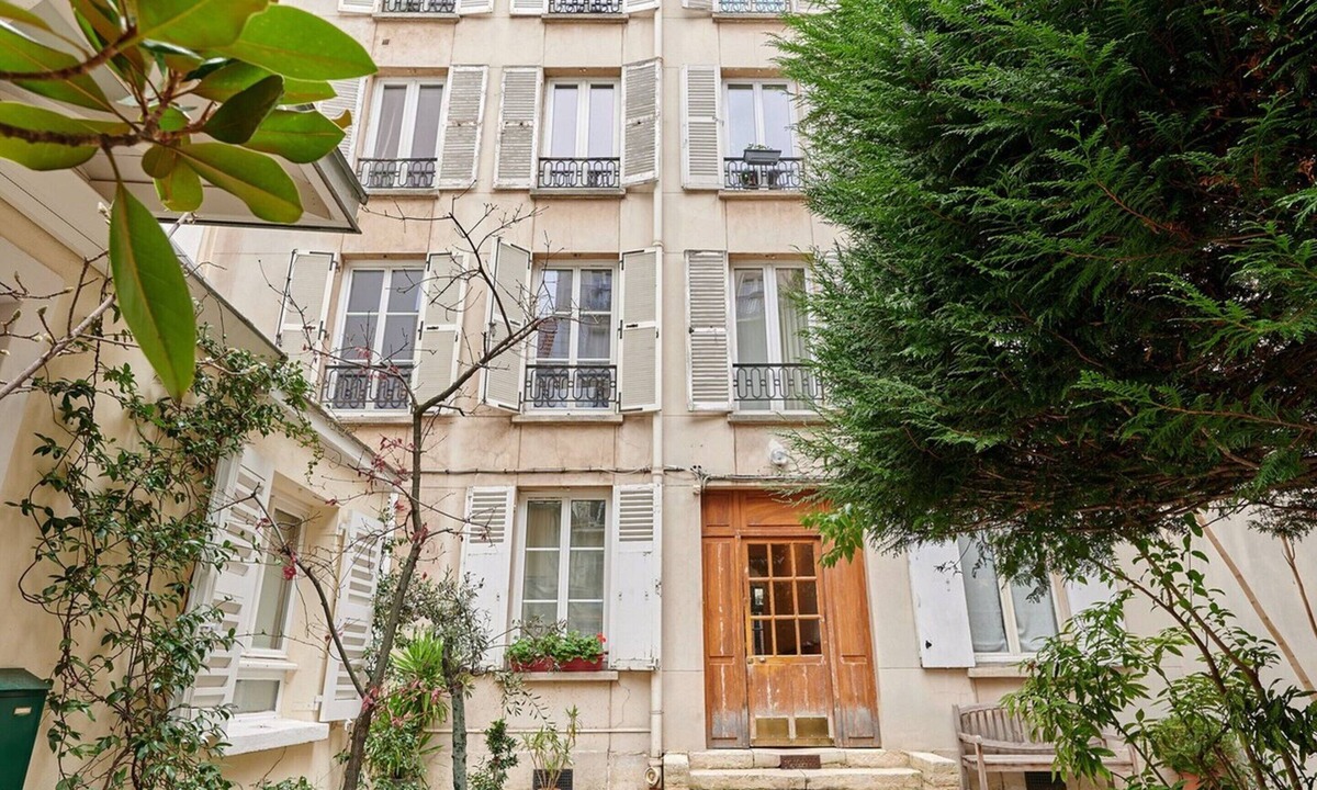 Batignolles Apartment | Charming & Modern Apartment Center of Paris