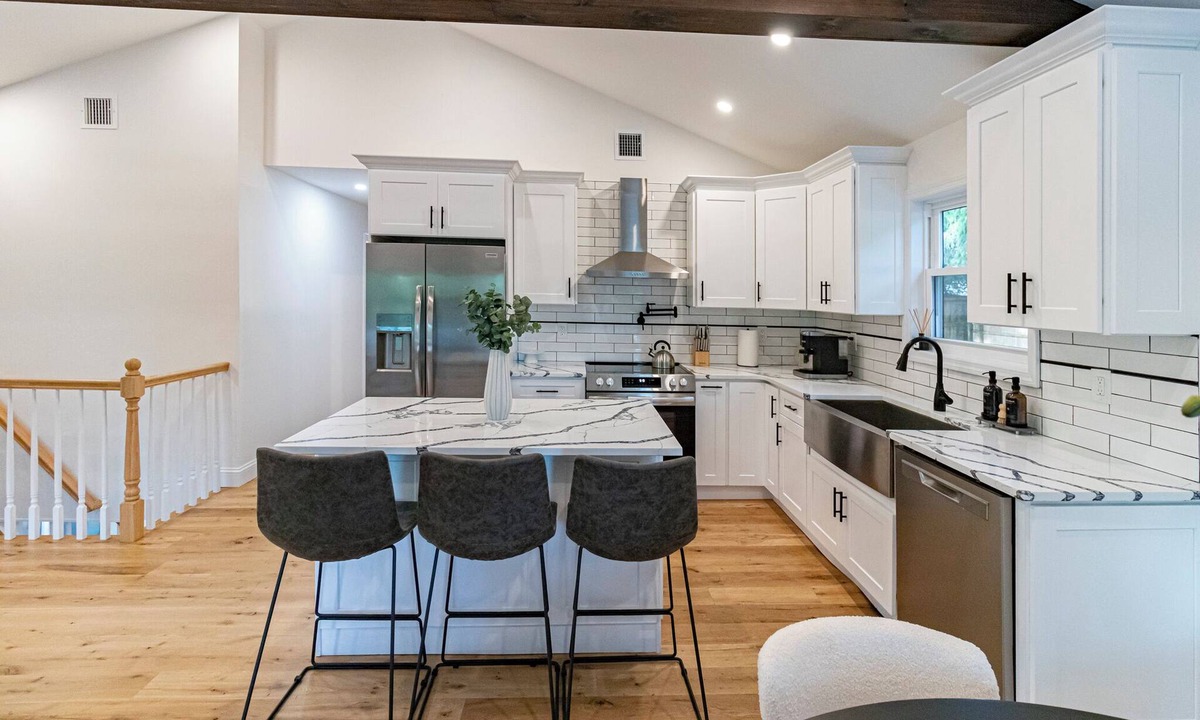 Westhampton House | Charming Modern home in Westhampton