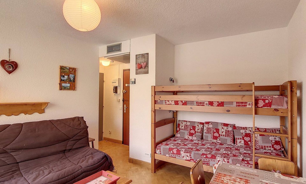 La Toussuire Apartment | Charming Mountain Studio 4 ppl, near slopes