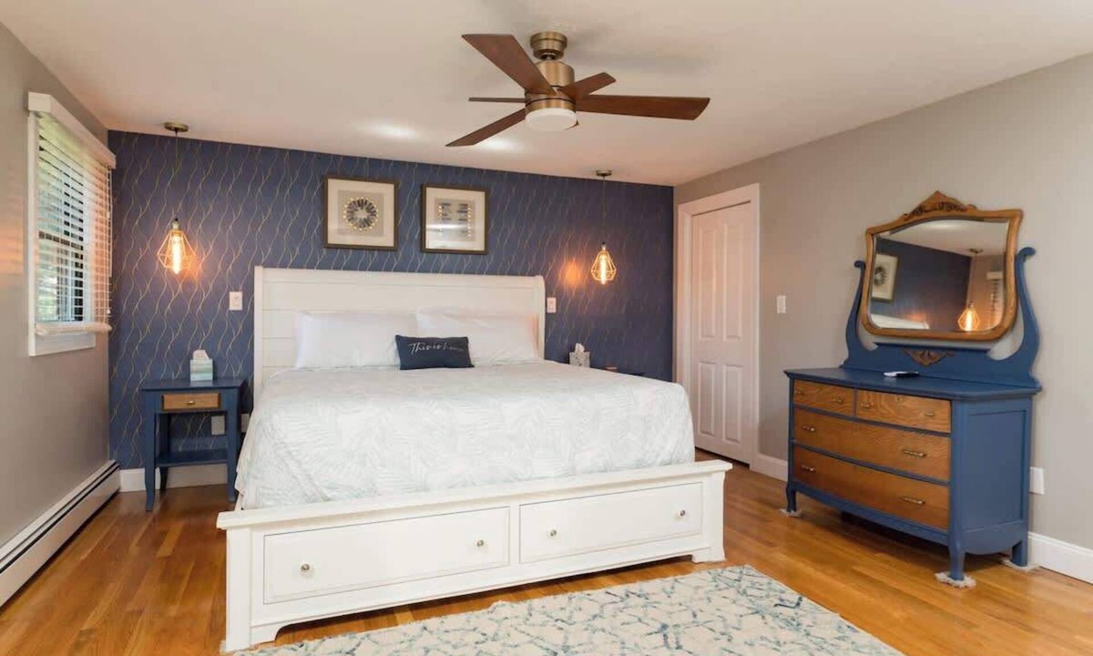 Woburn House | Charming New England Home