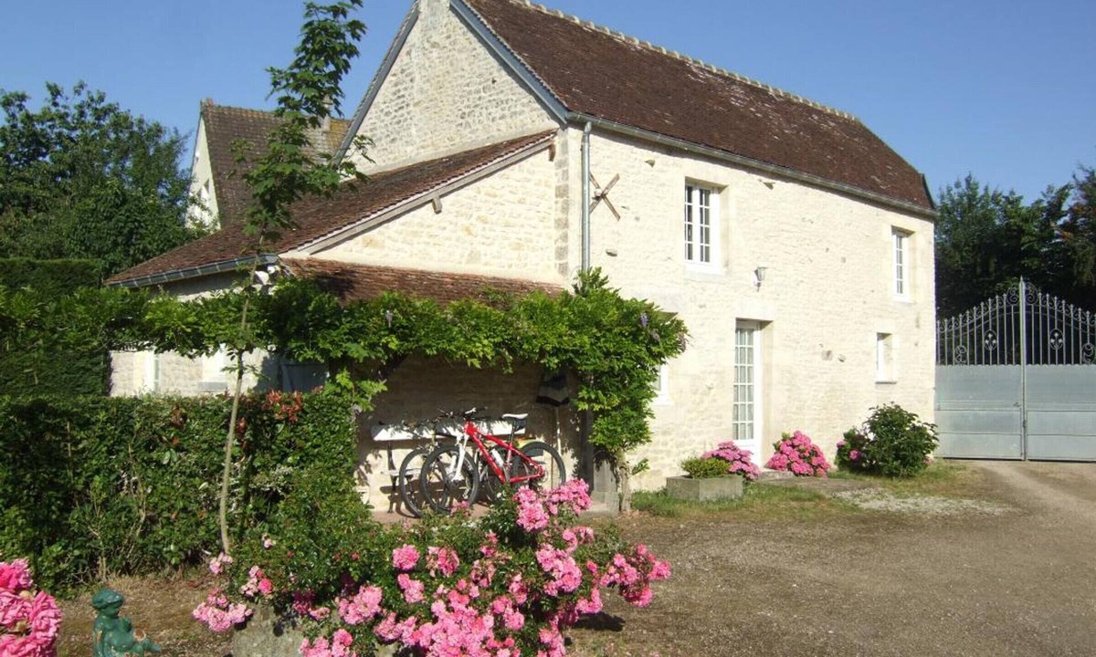 Goulet Cottage | Charming Norman house with Wi-Fi and private garden
