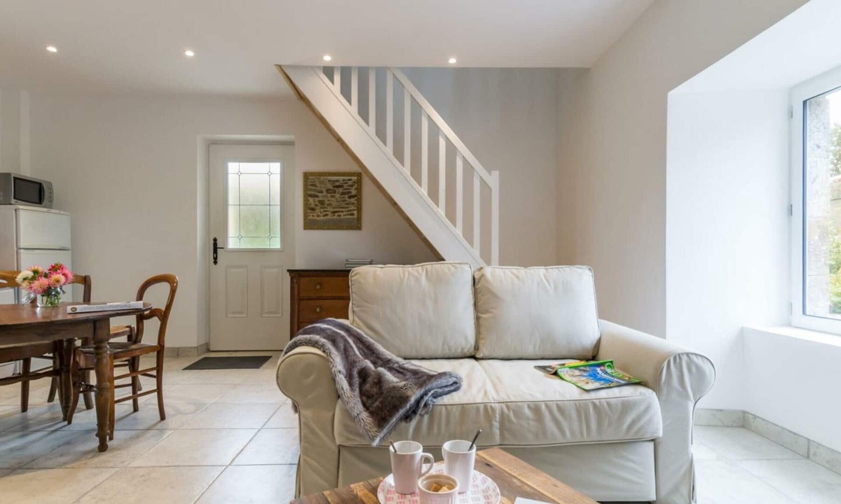 Bourguenolles Cottage | Charming Normandy cottage with wood stove and private yard