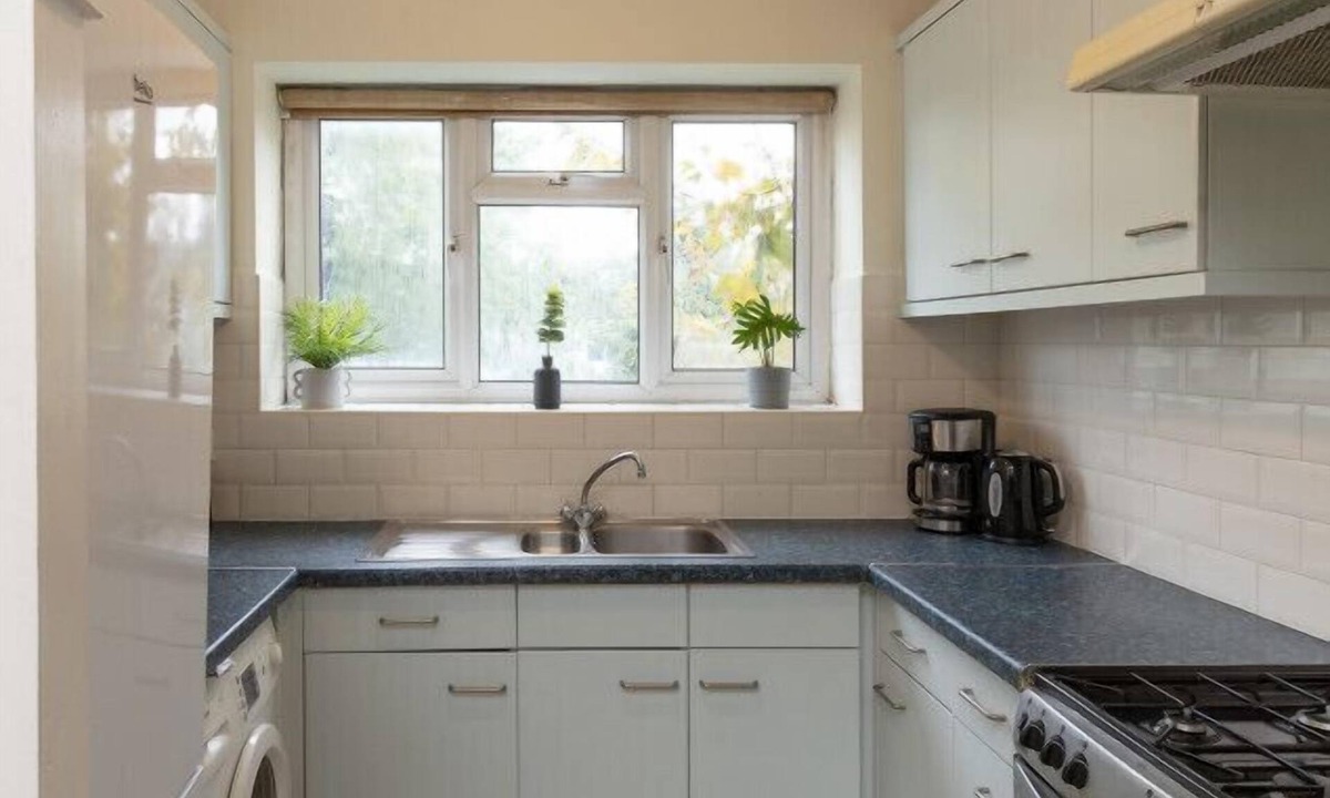 Bowes Apartment | Charming North London Apartment