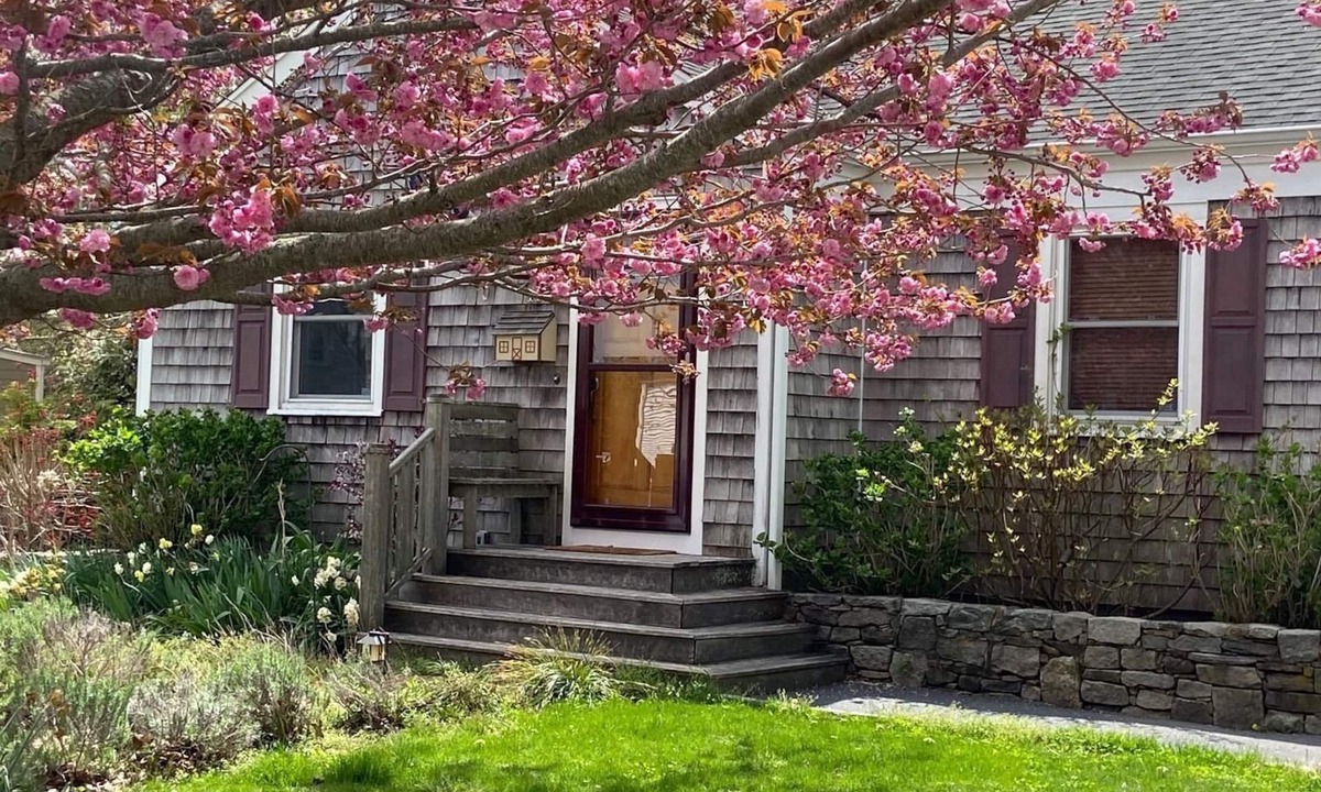 Greenport West House | Charming Northfork Getaway