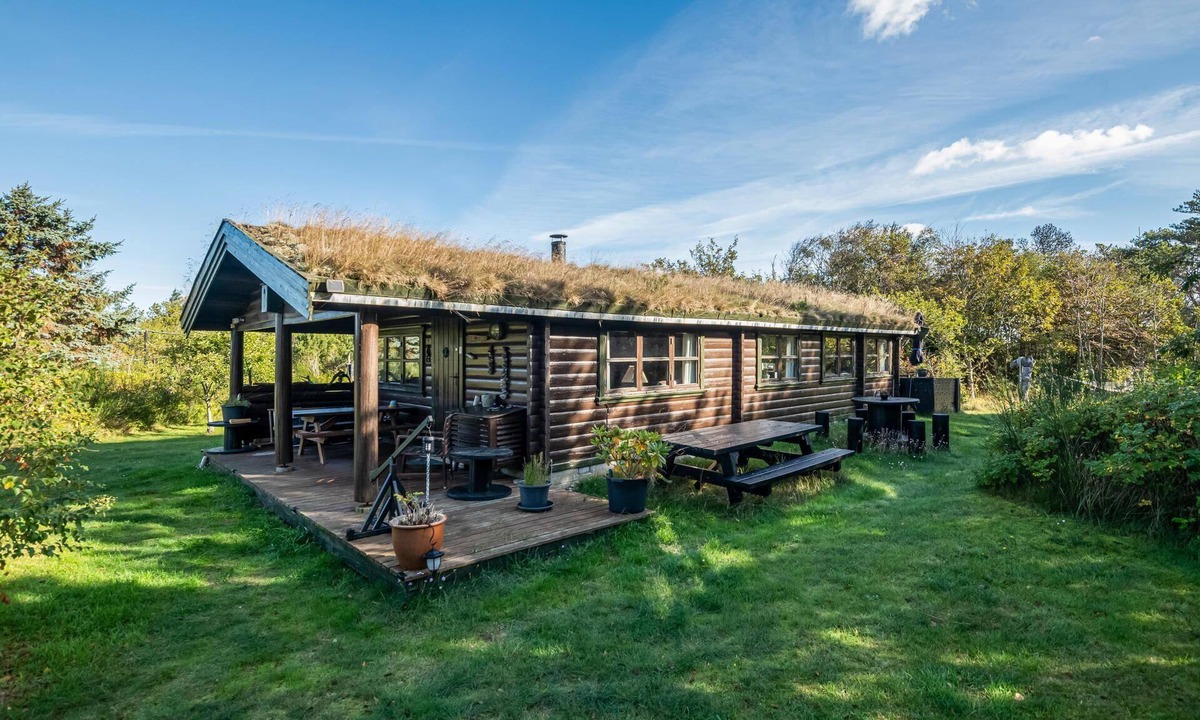 Kandestederne Cabin | Charming Norwegian Log Cabin in Skagen Cozy Retreat Awaits
