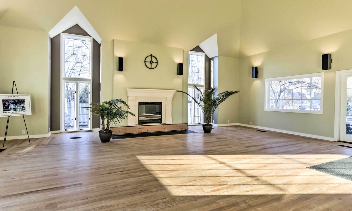 Westside Norwich Condo | Charming Norwich Condo w/ Pool Access!