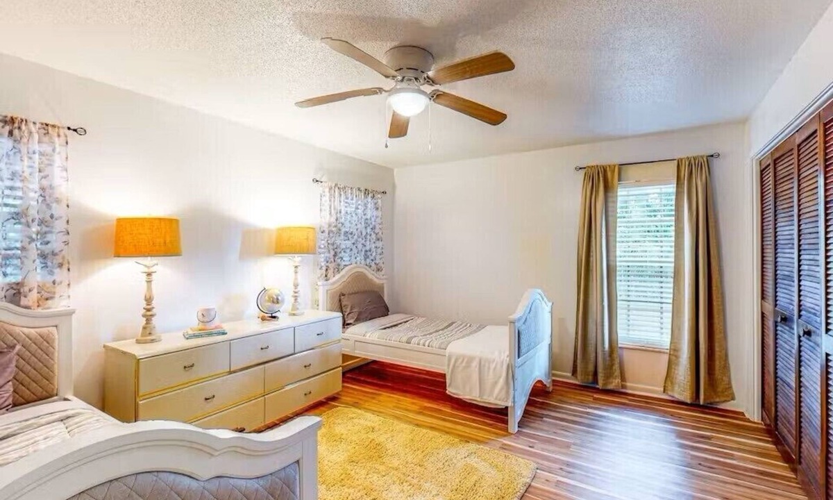 Inverness Highlands North House | Charming OASIS 2-bed 2-bath house with extra Queen Sleeper Sofa in Inverness
