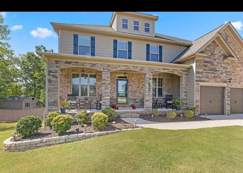 McDonough Apartment | Charming Oasis- Basement Unit