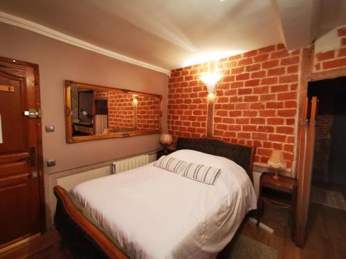 Honfleur Apartment | Charming old style
