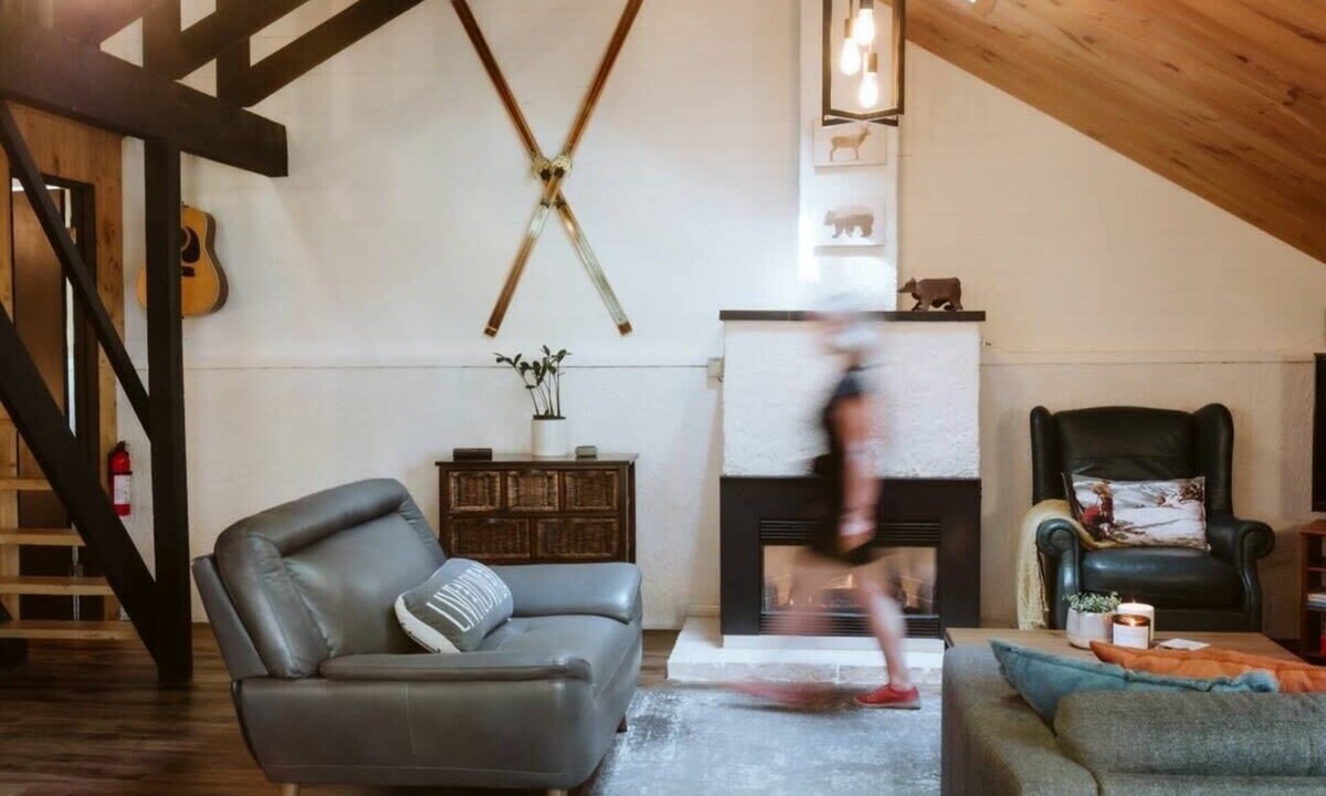 Orford House | Charming Orford Family Retreat, Fireplace & Skiing