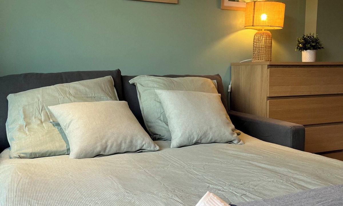 Lentilly Apartment | Charming outbuilding