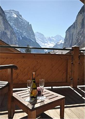 Lauterbrunnen Apartment | Charming Penthouse